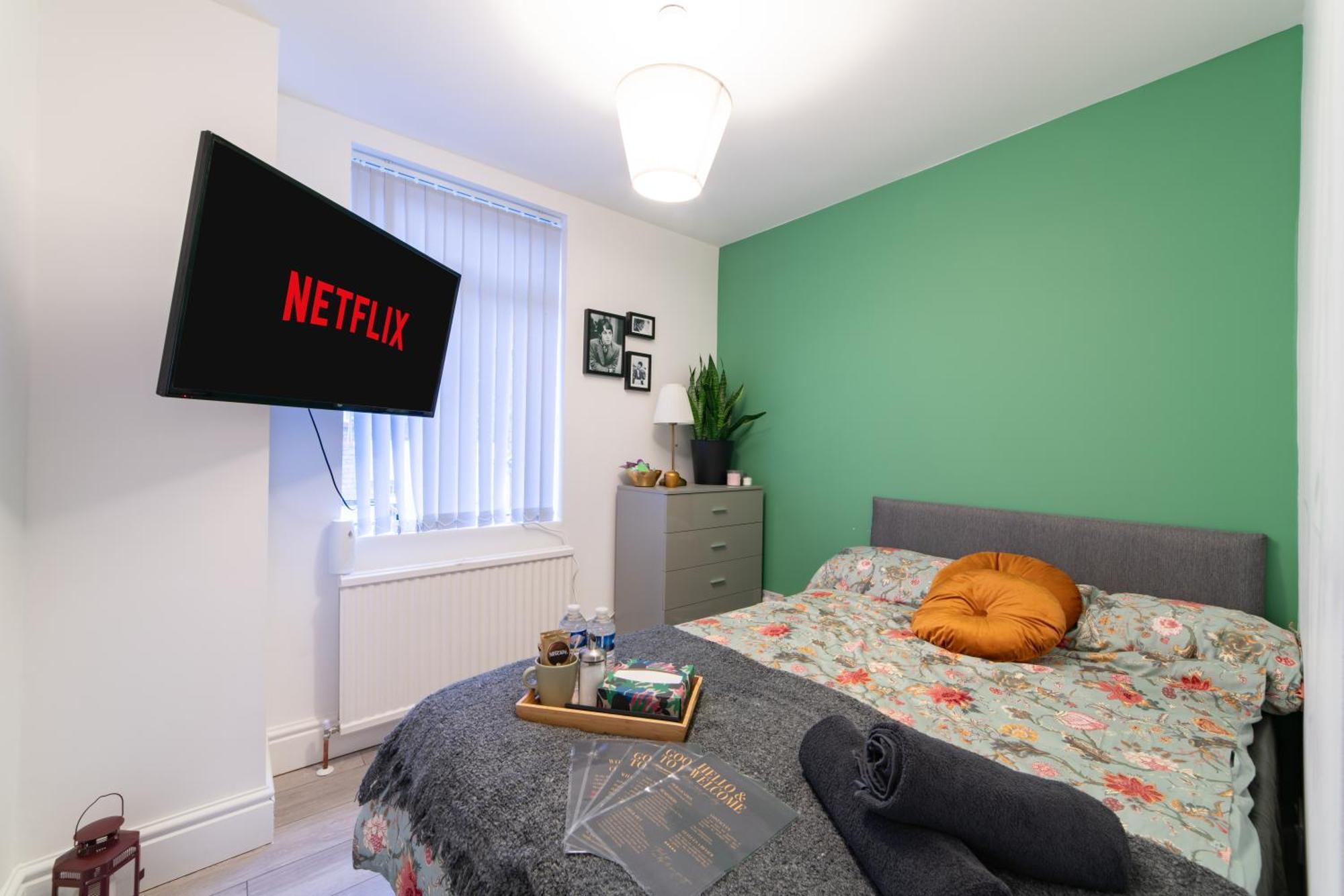 With Netflix In A Shared Accommodation, 10 Min Walk From The Stadium Homestay *